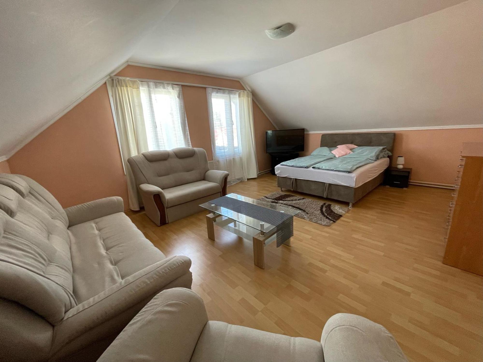 Hajdúszoboszló Nikolux Apartman מראה חיצוני תמונה