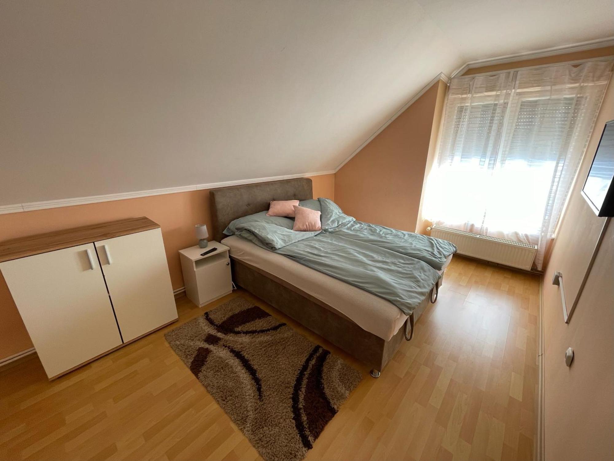Hajdúszoboszló Nikolux Apartman מראה חיצוני תמונה