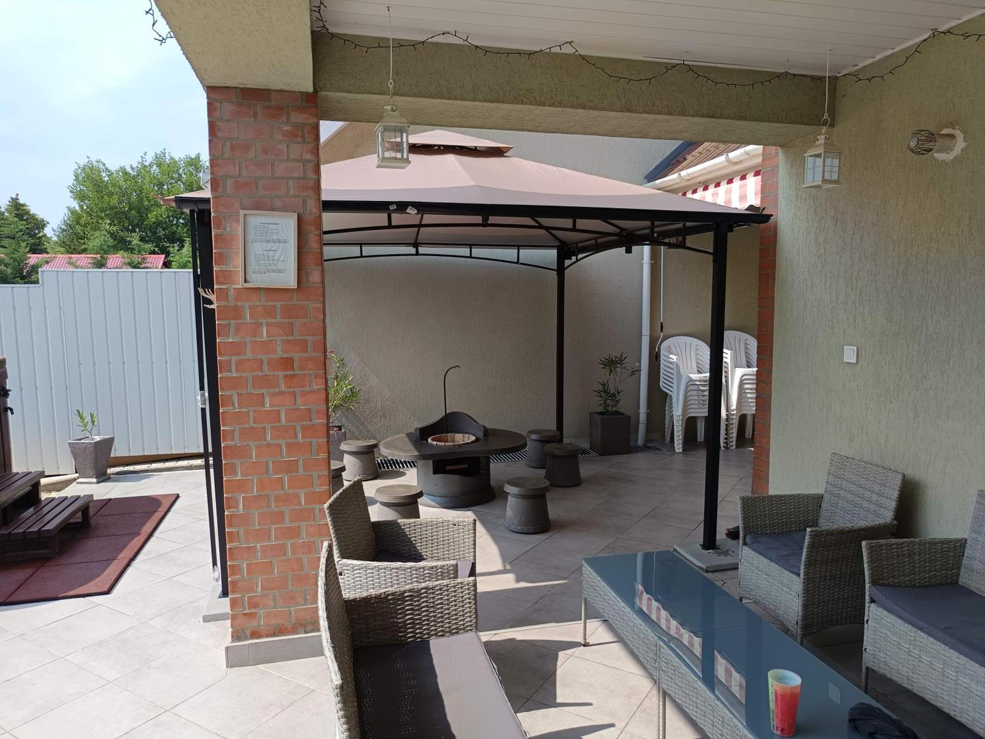 Hajdúszoboszló Nikolux Apartman מראה חיצוני תמונה