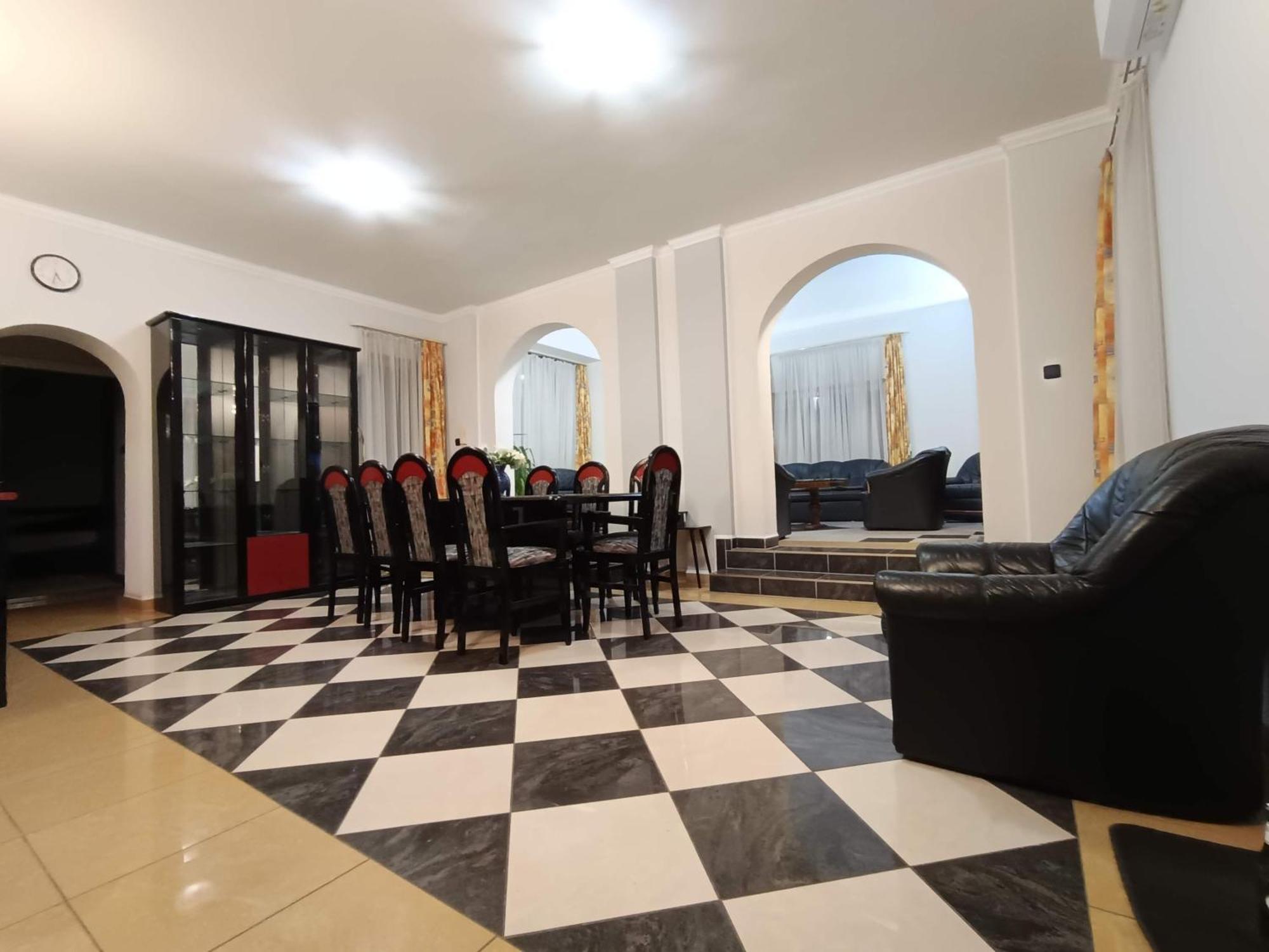 Hajdúszoboszló Nikolux Apartman מראה חיצוני תמונה